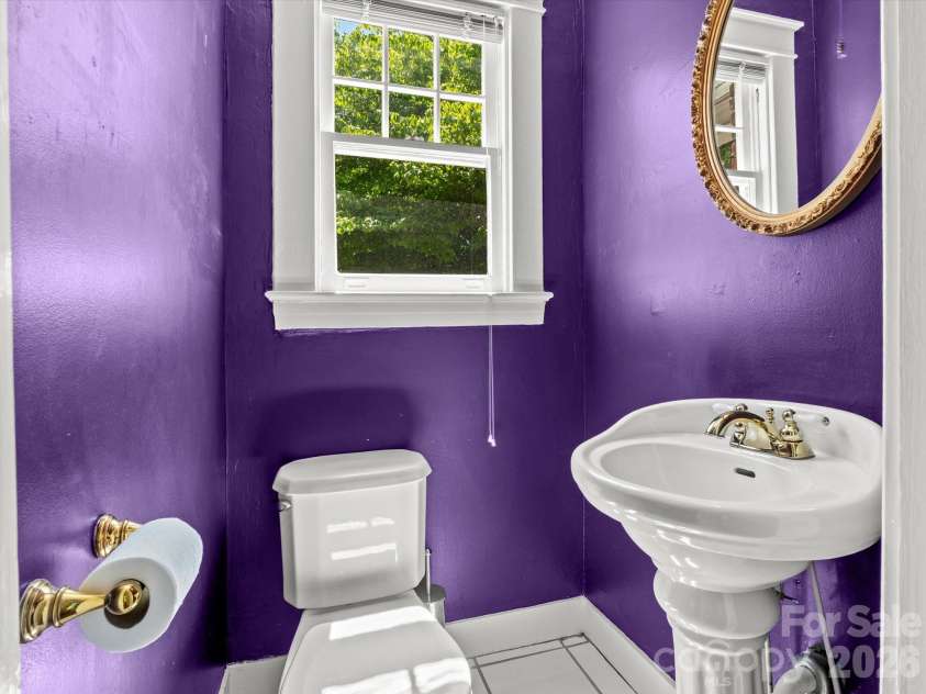 15 Sylvan Avenue, Asheville, NC 28801.  MLS# CAR4388168, YatesRealty ID 28551. Half Bath first floor