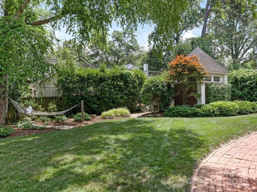 2226 Beverly Drive, Charlotte, NC 28207.  MLS# CAR4284232, YatesRealty ID 28551. Fenced back yard with storage building