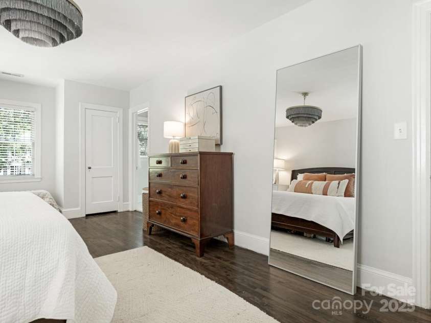 2226 Beverly Drive, Charlotte, NC 28207.  MLS# CAR4284232, YatesRealty ID 28551. Primary bedroom