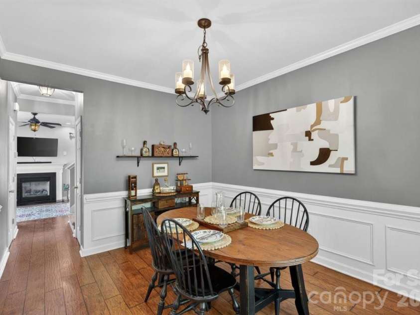 8007 Rolling Meadows Lane, Huntersville, NC 28078.  MLS# CAR4375403, YatesRealty ID 28552. 