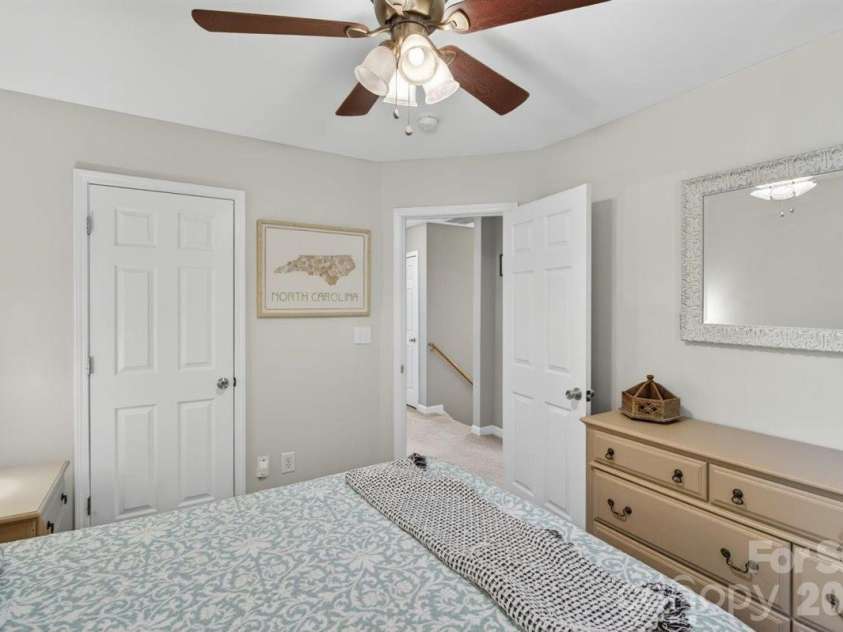 8007 Rolling Meadows Lane, Huntersville, NC 28078.  MLS# CAR4375403, YatesRealty ID 28552. 