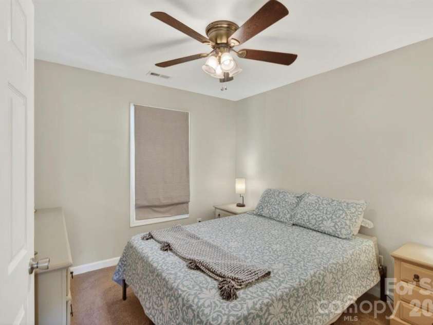 8007 Rolling Meadows Lane, Huntersville, NC 28078.  MLS# CAR4375403, YatesRealty ID 28552. 