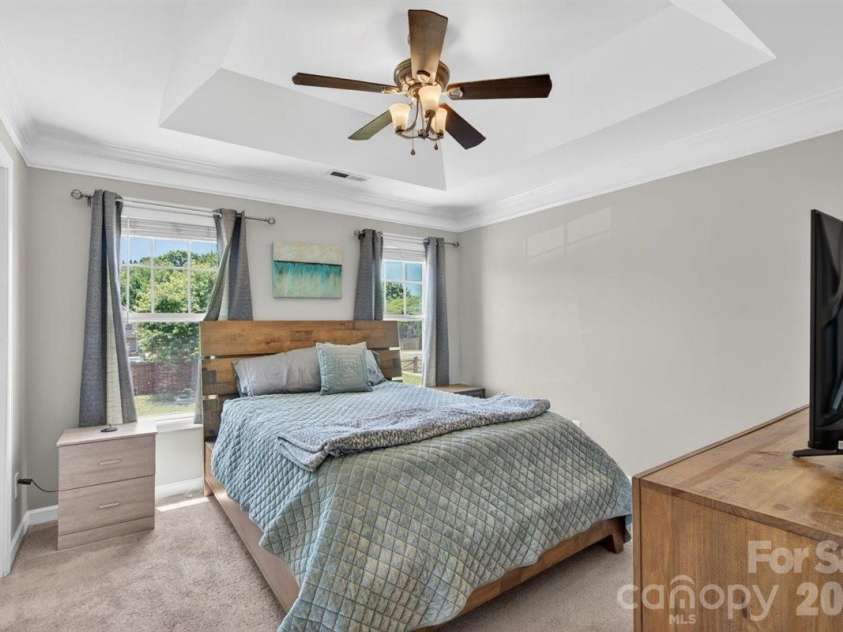 8007 Rolling Meadows Lane, Huntersville, NC 28078.  MLS# CAR4375403, YatesRealty ID 28552. 