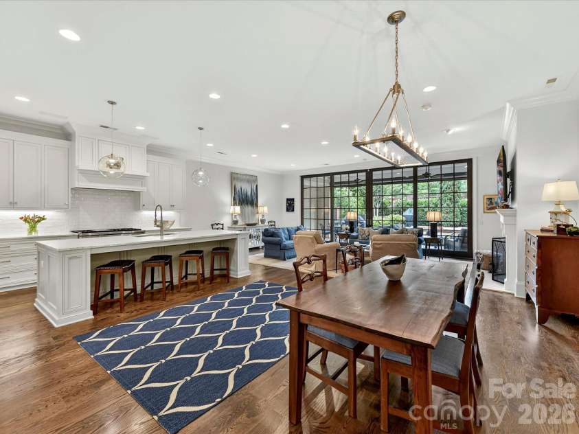 117 Huntley Place, Charlotte, NC 28207.  MLS# CAR4387271, YatesRealty ID 28553. 