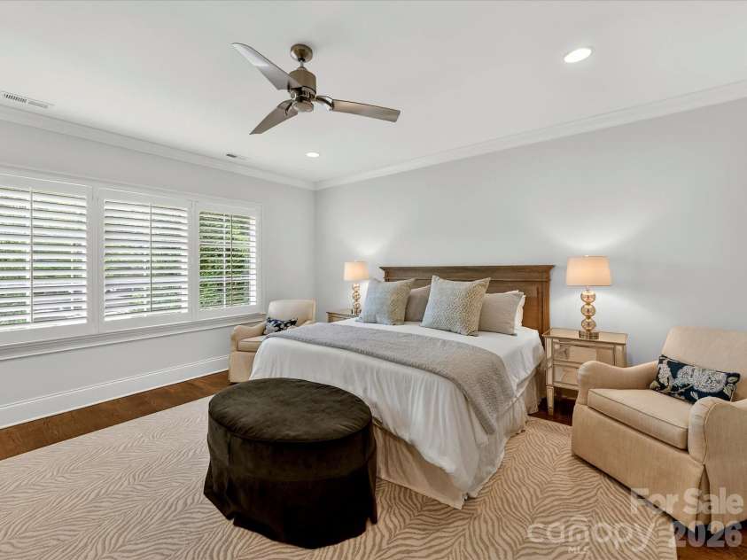 117 Huntley Place, Charlotte, NC 28207.  MLS# CAR4387271, YatesRealty ID 28553. 