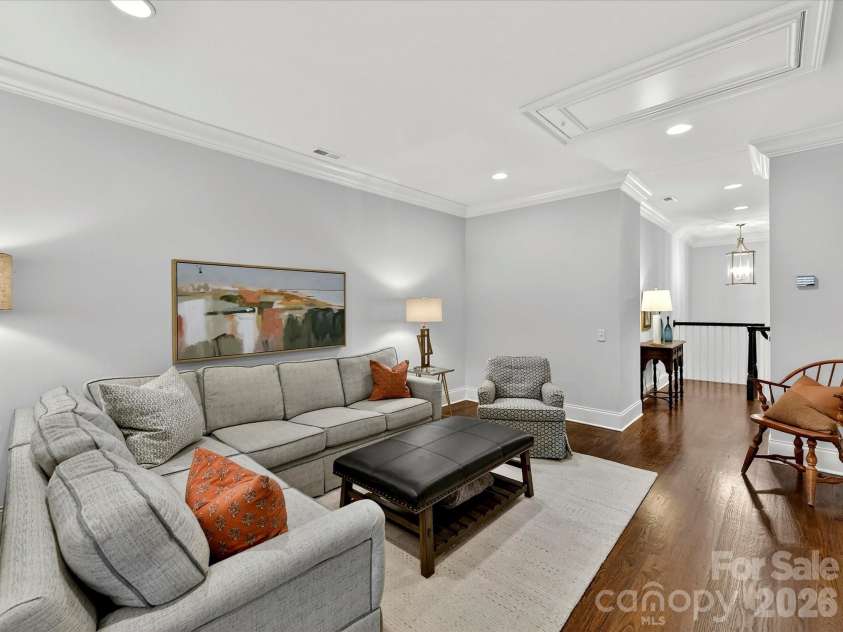 117 Huntley Place, Charlotte, NC 28207.  MLS# CAR4387271, YatesRealty ID 28553. 