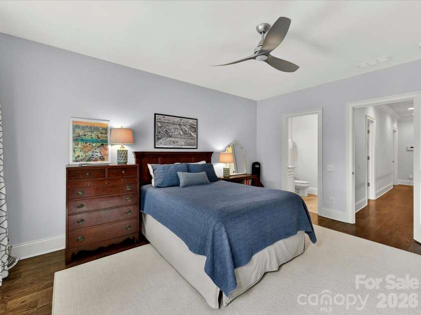 117 Huntley Place, Charlotte, NC 28207.  MLS# CAR4387271, YatesRealty ID 28553. 