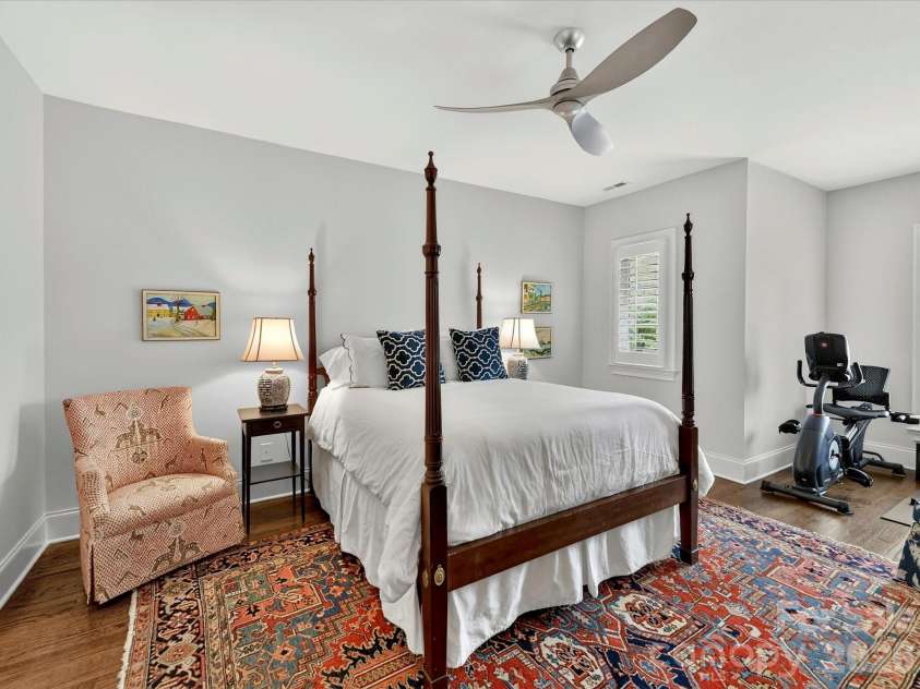 117 Huntley Place, Charlotte, NC 28207.  MLS# CAR4387271, YatesRealty ID 28553. 
