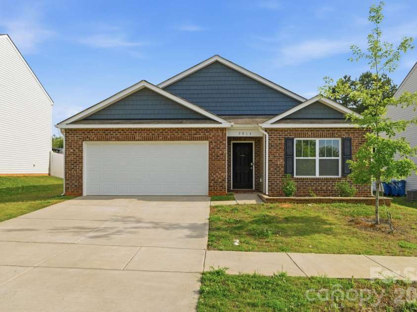 2814 Sherrills Stream Drive, Sherrills Ford, NC 28673.  MLS# CAR4385580, YatesRealty ID 28555. 