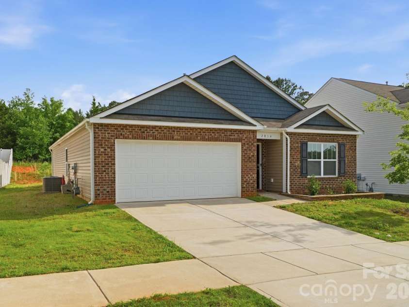 2814 Sherrills Stream Drive, Sherrills Ford, NC 28673.  MLS# CAR4385580, YatesRealty ID 28555. 