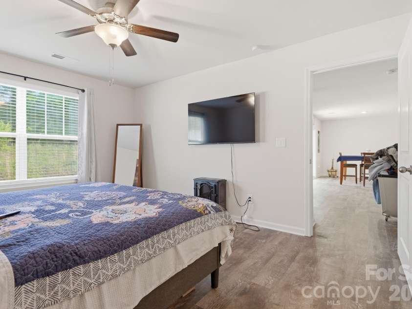 2814 Sherrills Stream Drive, Sherrills Ford, NC 28673.  MLS# CAR4385580, YatesRealty ID 28555. 