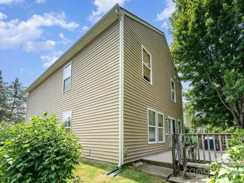 4462 Kellybrook Drive, Concord, NC 28025.  MLS# CAR4274508, YatesRealty ID 28555. 