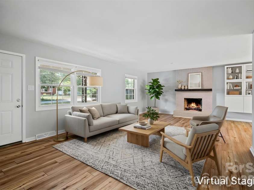 39 Grandview Road, Asheville, NC 28806.  MLS# CAR4384553, YatesRealty ID 28556. Virtually Staged