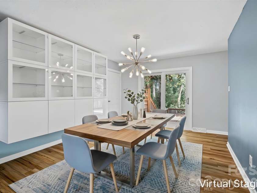 39 Grandview Road, Asheville, NC 28806.  MLS# CAR4384553, YatesRealty ID 28556. Virtually Staged