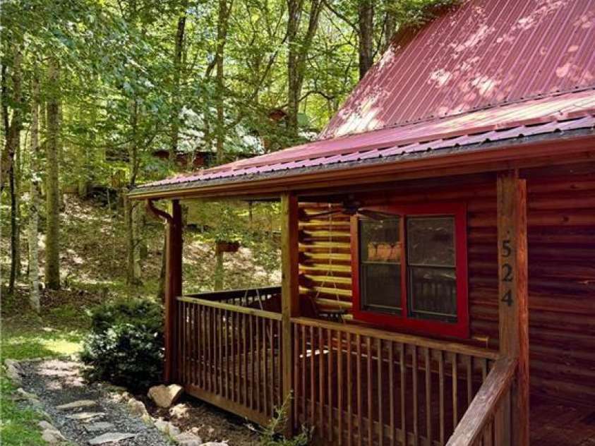 524 Timber Lake Drive, Todd, NC 28684.  MLS# CAR4284927, YatesRealty ID 28556. 