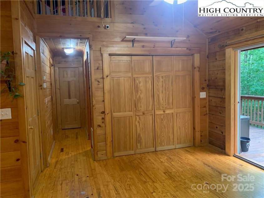 524 Timber Lake Drive, Todd, NC 28684.  MLS# CAR4284927, YatesRealty ID 28556. 