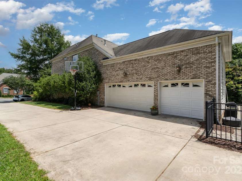 3004 Spruell Court, Waxhaw, NC 28173.  MLS# CAR4282270, YatesRealty ID 28557. 