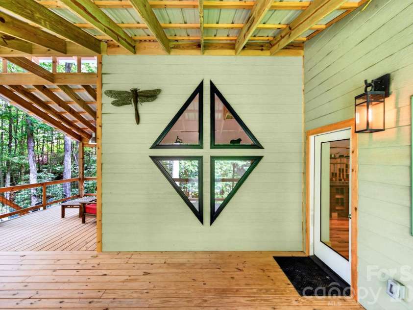 378 Dobson View Drive, Nebo, NC 28761.  MLS# CAR4388812, YatesRealty ID 28557. LP SmartSiding