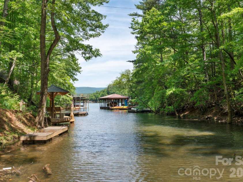 378 Dobson View Drive, Nebo, NC 28761.  MLS# CAR4388812, YatesRealty ID 28557. Private Cove Location
