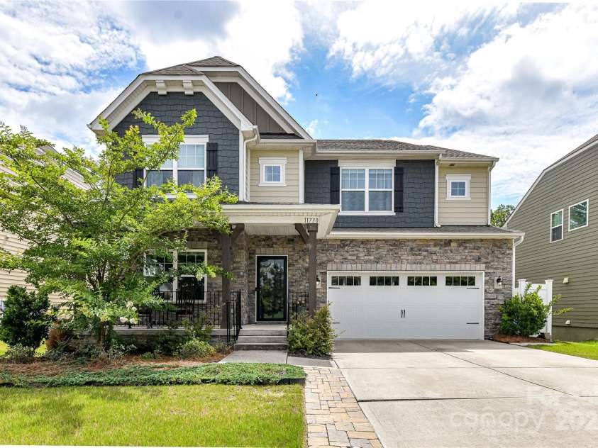 11730 Maher Lane, Huntersville, NC 28078.  MLS# CAR4281709, YatesRealty ID 28558. Meticulously Maintained & Extremely Upgraded, 2 Story/Basement, 6 Bedroom, 5.5 Bath Home with covered front porch & fenced back yard, located on a premier lot that backs up to woods in highly desirable community!