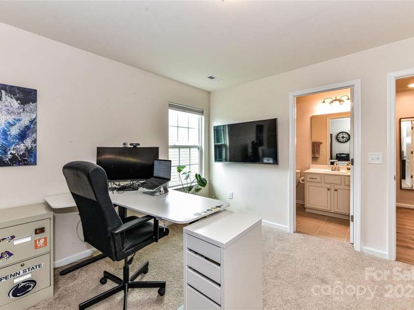 11730 Maher Lane, Huntersville, NC 28078.  MLS# CAR4281709, YatesRealty ID 28558. Spacious Bedroom 3 with full bath!
