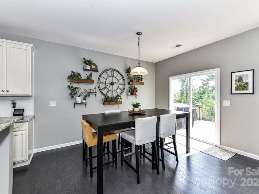 11730 Maher Lane, Huntersville, NC 28078.  MLS# CAR4281709, YatesRealty ID 28558. Spacious Breakfast Area with deck access!