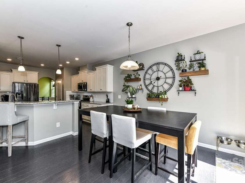 11730 Maher Lane, Huntersville, NC 28078.  MLS# CAR4281709, YatesRealty ID 28558. Spacious Breakfast Area with deck access!