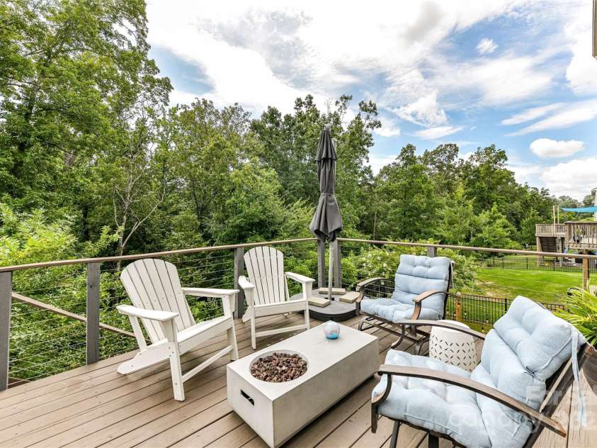 11730 Maher Lane, Huntersville, NC 28078.  MLS# CAR4281709, YatesRealty ID 28558. Upper level Deck with upgraded cable railing & stairs to lower level patio & back yard!