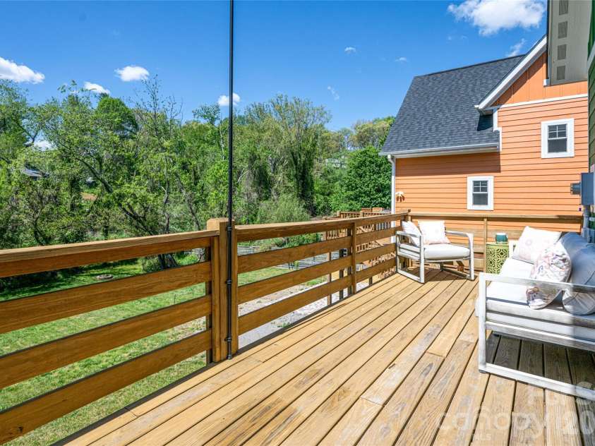 38 Old County Home Road, Asheville, NC 28806.  MLS# CAR4374624, YatesRealty ID 28559. 