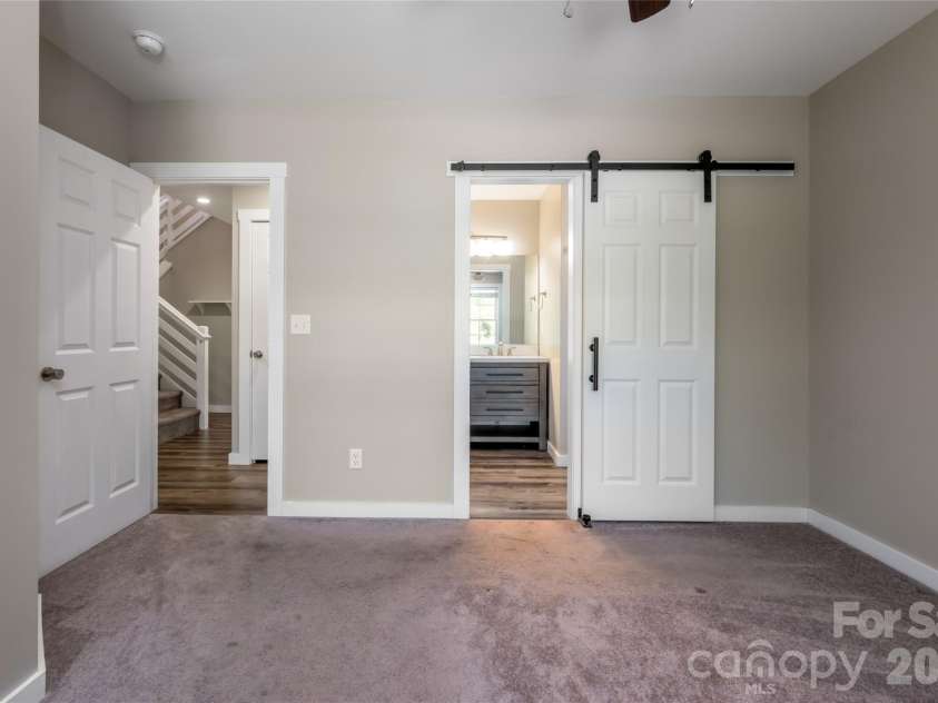 38 Old County Home Road, Asheville, NC 28806.  MLS# CAR4374624, YatesRealty ID 28559. 