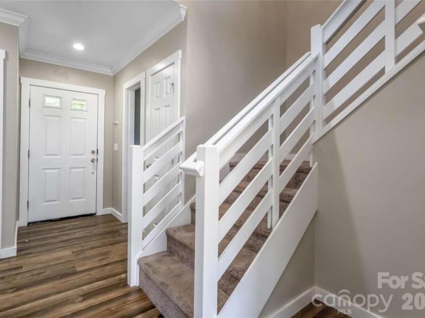 38 Old County Home Road, Asheville, NC 28806.  MLS# CAR4374624, YatesRealty ID 28559. 
