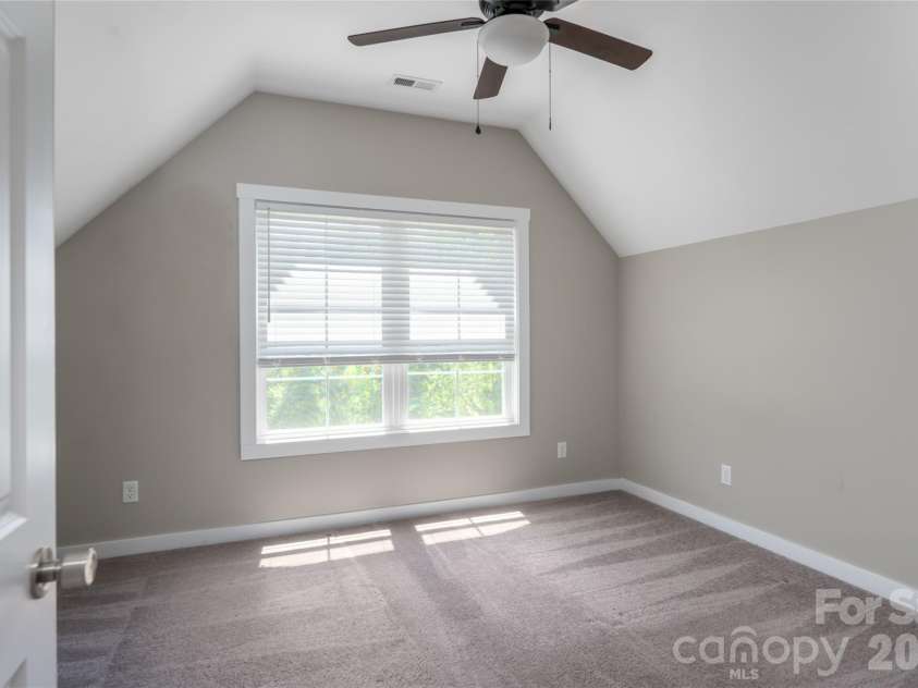 38 Old County Home Road, Asheville, NC 28806.  MLS# CAR4374624, YatesRealty ID 28559. Bed 2