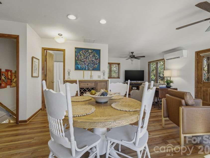 25 Poke Road, Newland, NC 28657.  MLS# CAR4350081, YatesRealty ID 2856. 