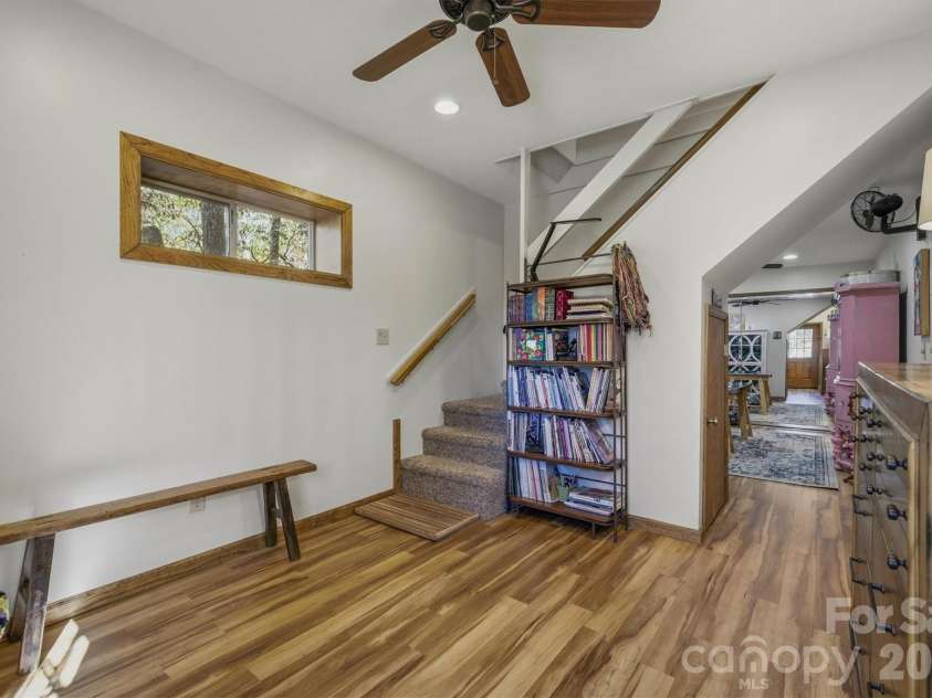25 Poke Road, Newland, NC 28657.  MLS# CAR4350081, YatesRealty ID 2856. 
