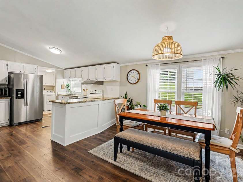 528 Woodlawn Avenue, Concord, NC 28025.  MLS# CAR4388311, YatesRealty ID 28560. 