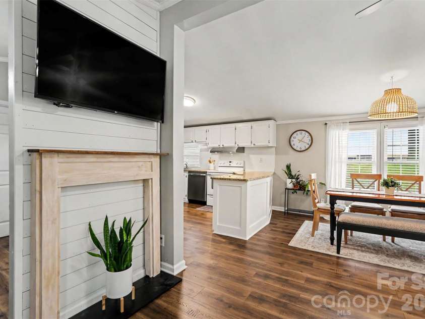 528 Woodlawn Avenue, Concord, NC 28025.  MLS# CAR4388311, YatesRealty ID 28560. 