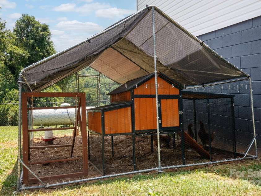 358 Onteora Boulevard, Asheville, NC 28803.  MLS# CAR4278703, YatesRealty ID 28562. Chicken Coop, Convenient but Tucked Away