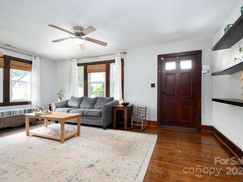 358 Onteora Boulevard, Asheville, NC 28803.  MLS# CAR4278703, YatesRealty ID 28562. Classic Charm with Modernized Updates