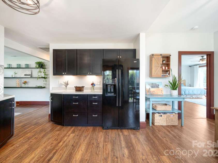 358 Onteora Boulevard, Asheville, NC 28803.  MLS# CAR4278703, YatesRealty ID 28562. Primary Bedroom Suite Access off of Dining Area