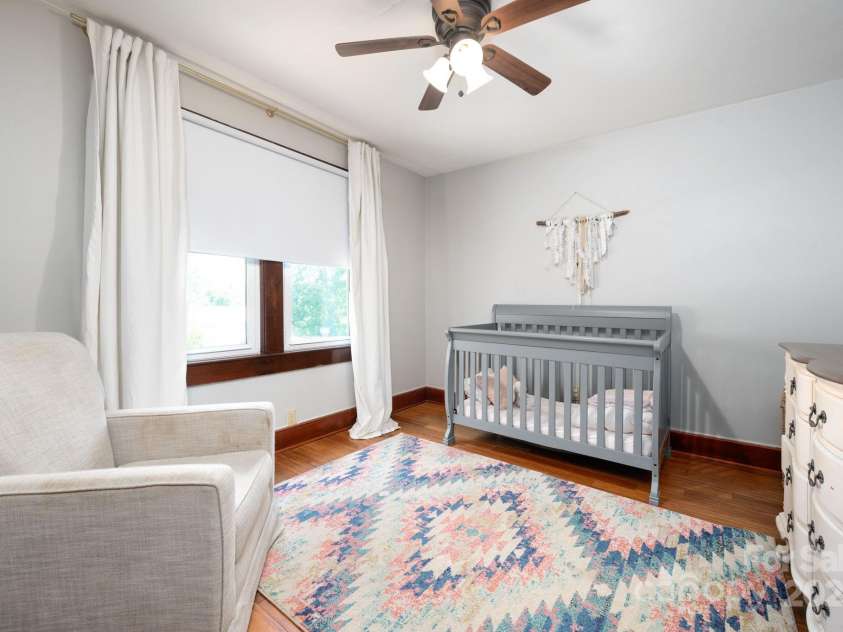 358 Onteora Boulevard, Asheville, NC 28803.  MLS# CAR4278703, YatesRealty ID 28562. Third Bedroom