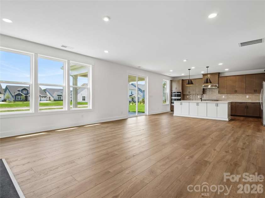 4122 Pinekirk Drive, Charlotte, NC 28269.  MLS# CAR4387957, YatesRealty ID 28562. Great Room