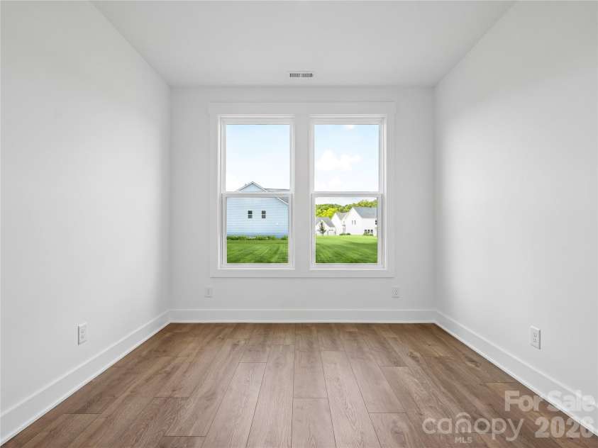 4122 Pinekirk Drive, Charlotte, NC 28269.  MLS# CAR4387957, YatesRealty ID 28562. Office