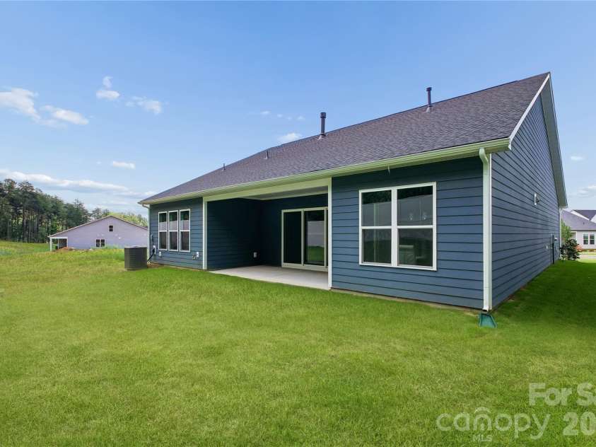 4213 Pinekirk Drive, Charlotte, NC 28269.  MLS# CAR4387916, YatesRealty ID 28563. Backyard