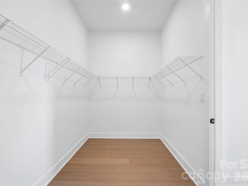4213 Pinekirk Drive, Charlotte, NC 28269.  MLS# CAR4387916, YatesRealty ID 28563. Primary Closet