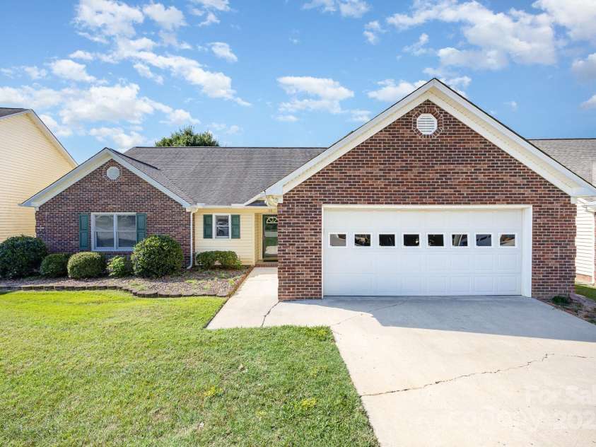 118 Pond View Drive, Salisbury, NC 28147.  MLS# CAR4284918, YatesRealty ID 28564. 
