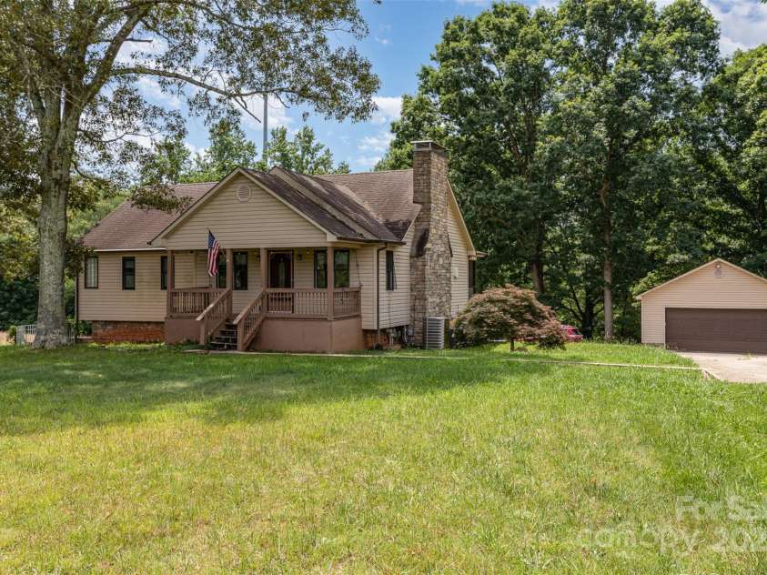 544 Hicks Creek Road, Troutman, NC 28166.  MLS# CAR4274979, YatesRealty ID 28566. 