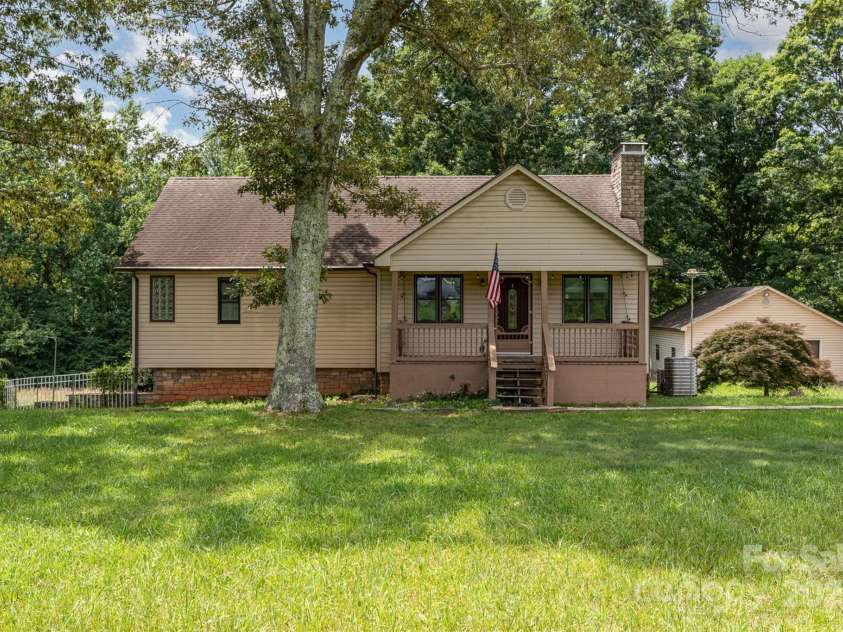 544 Hicks Creek Road, Troutman, NC 28166.  MLS# CAR4274979, YatesRealty ID 28566. 