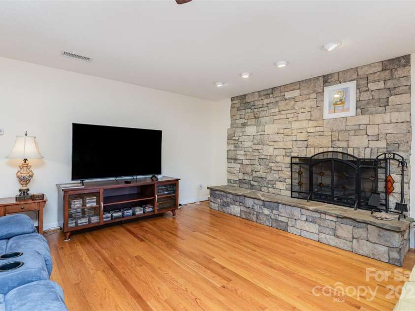 544 Hicks Creek Road, Troutman, NC 28166.  MLS# CAR4274979, YatesRealty ID 28566. 
