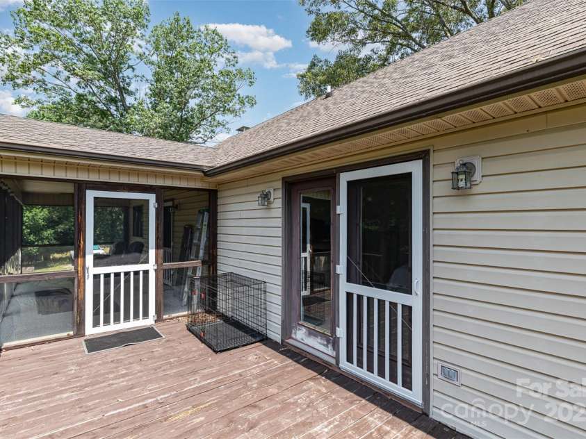 544 Hicks Creek Road, Troutman, NC 28166.  MLS# CAR4274979, YatesRealty ID 28566. 