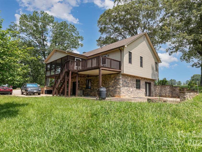 544 Hicks Creek Road, Troutman, NC 28166.  MLS# CAR4274979, YatesRealty ID 28566. 